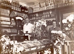 Lebensmittelladen der Familie Zonneveld im Jahre 1926 